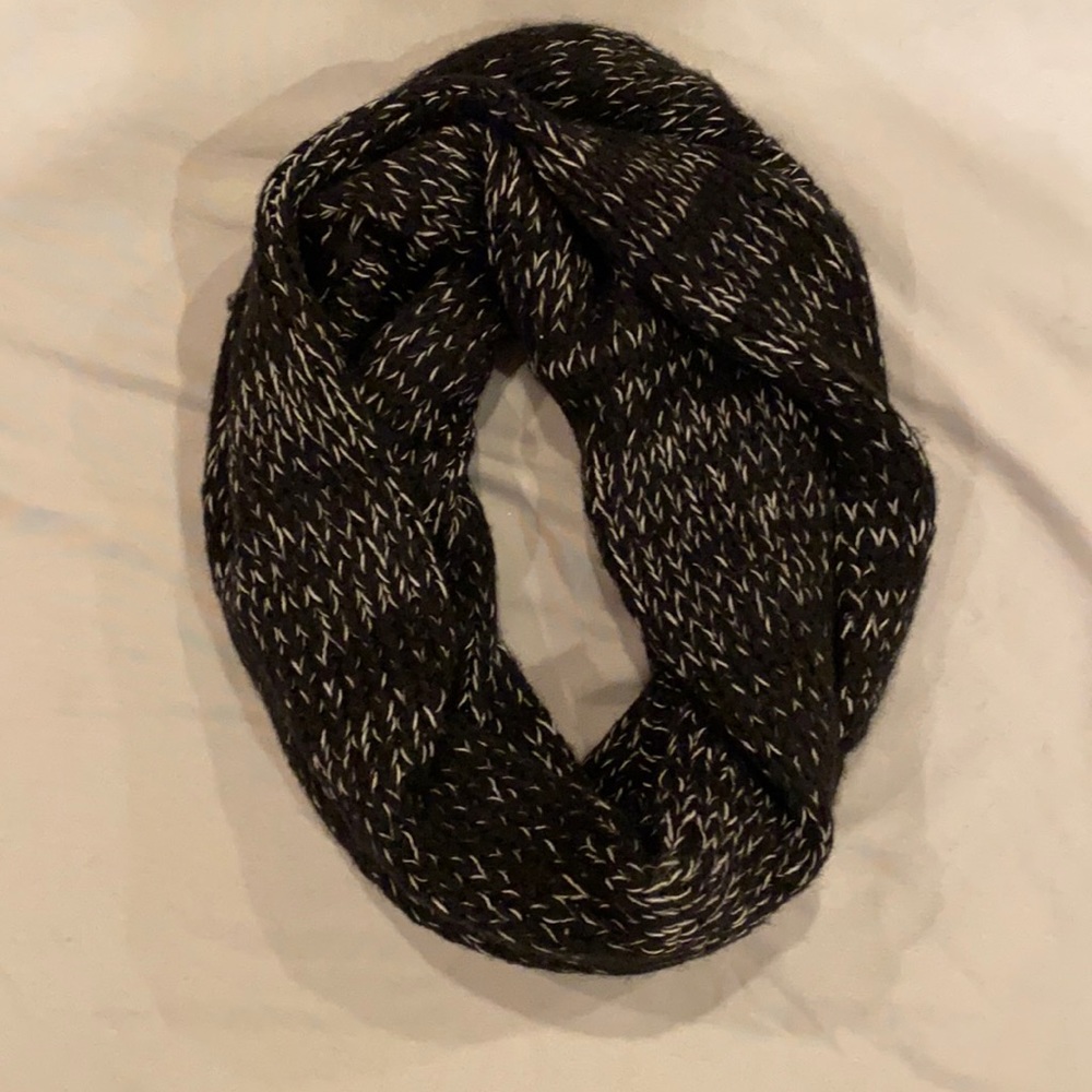 Black and white knitted infinite scarf from Rue21